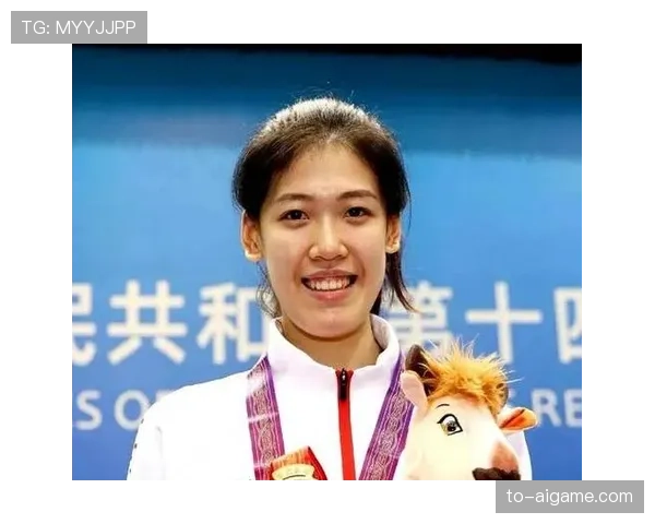 李盈莹又开始“买买买”,队里没人敢跟她抢快递箱了! 李盈莹又开始“买买买”,队里没人敢跟她抢快递箱了!